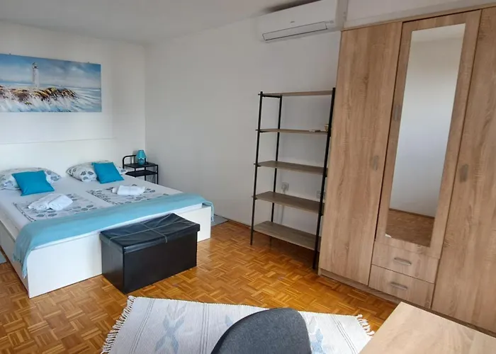 Apartament Sea And Mountain *